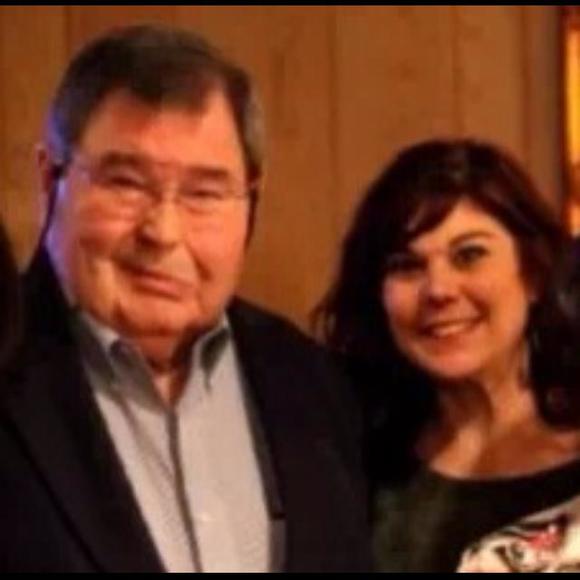 Meet your Posher, Tricia - Picture 1 of 1